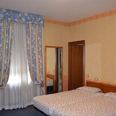 Szálloda Edone 3*